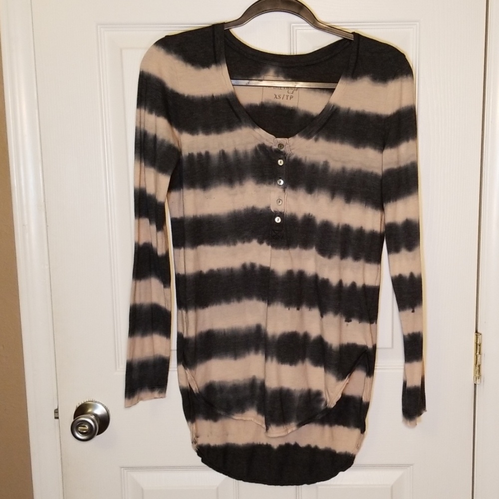 We the free long sleeved tshirt tie dyed, Sz XS